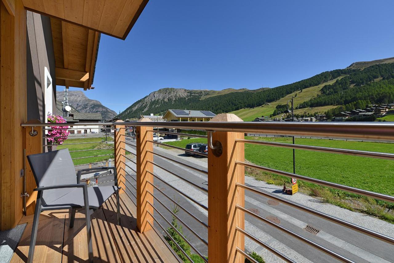 Roberta Loft - Rooms And Apartments Livigno Bagian luar foto