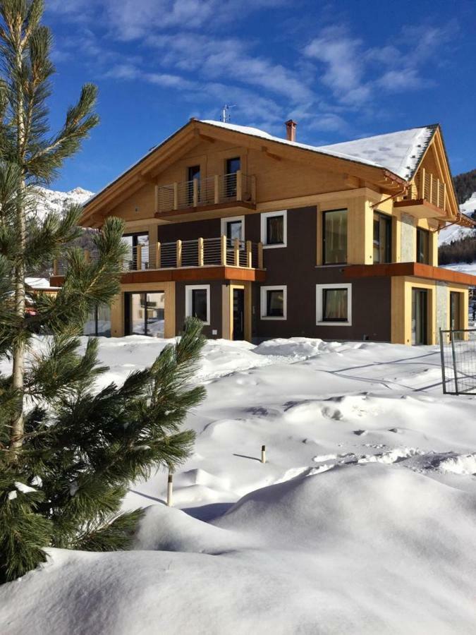 Roberta Loft - Rooms And Apartments Livigno Bagian luar foto